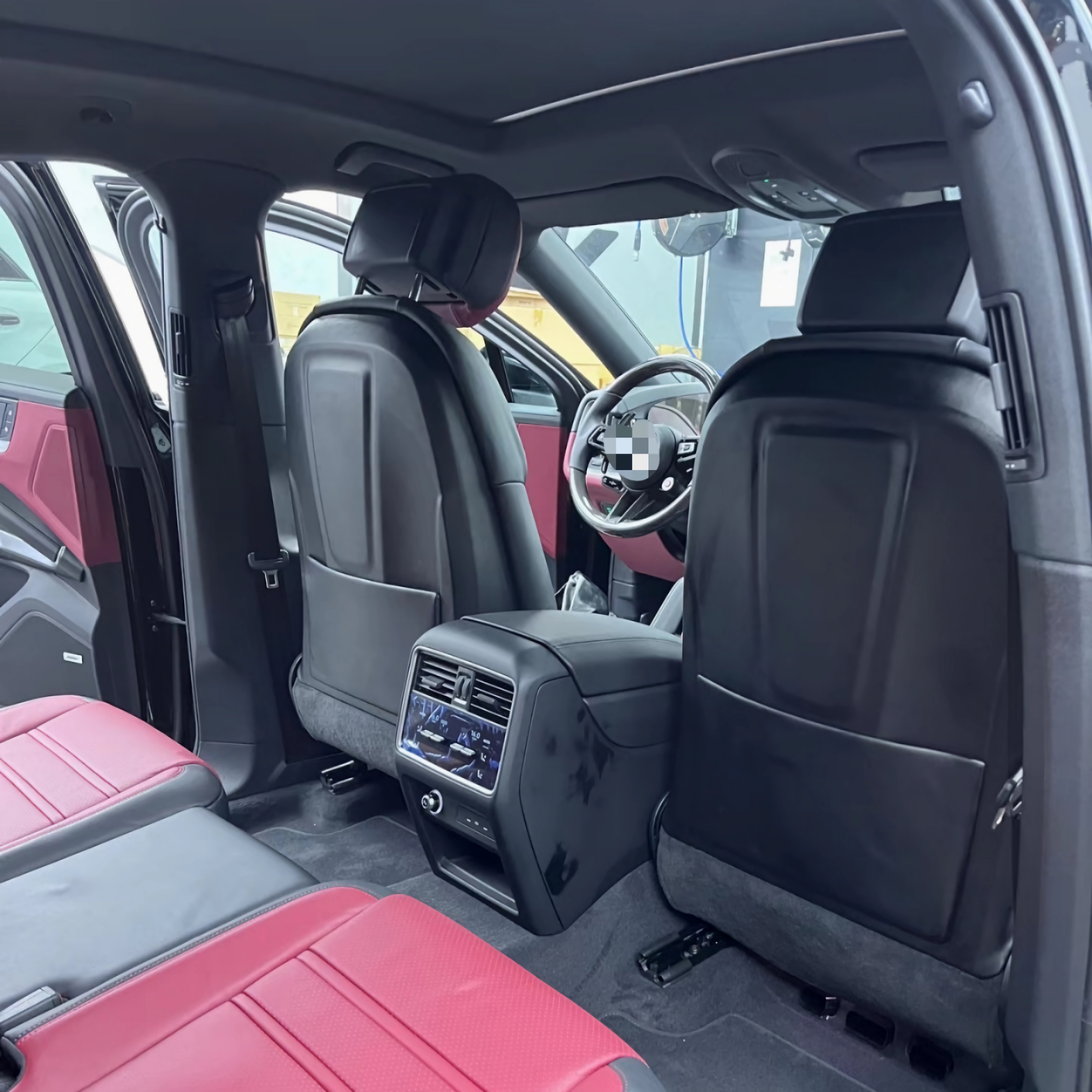 車のシートの背もたれにも使用可能（軽量、丈夫、耐久性）