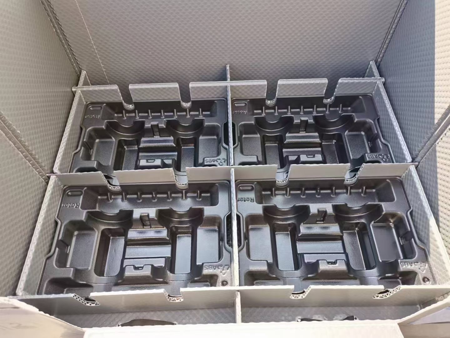 真空成形用にカスタマイズされたインナーライニング