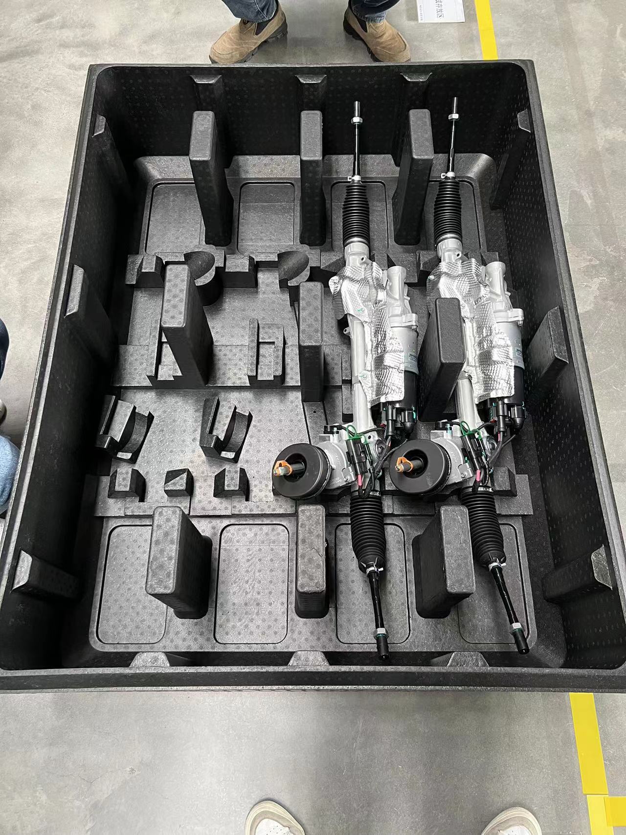 自動車用ショックアブソーバー用EPPパッケージ