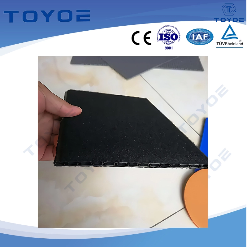 TOYOE PP ハニカムボード - 自動車部品用軽量梱包材 (3-20mm)