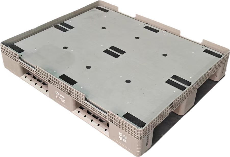 射出成形パレット